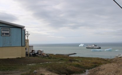 Starlkink terminal on a house in Mitimattalik