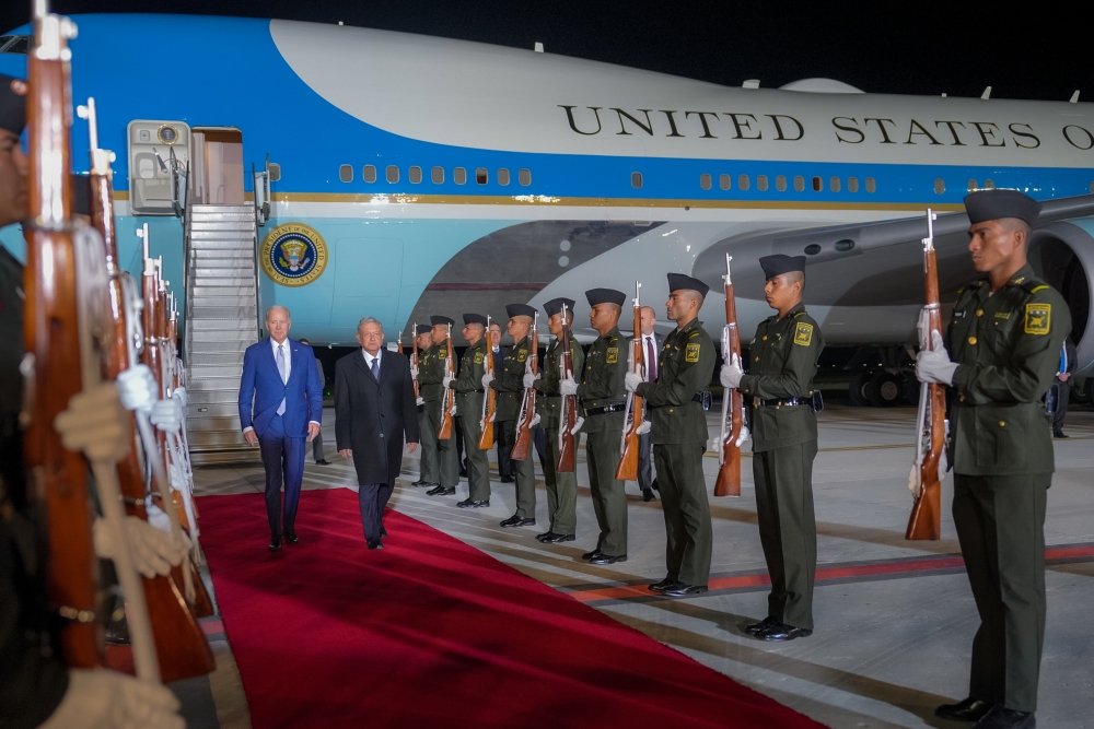 President Biden departing plane In Mexico
