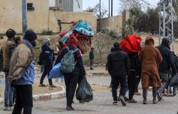 Palestinians are trying to return to their homes and property after the Israeli army withdrew from some areas, on Khan Yunis the southern Gaza Strip, on February 2, 2024.